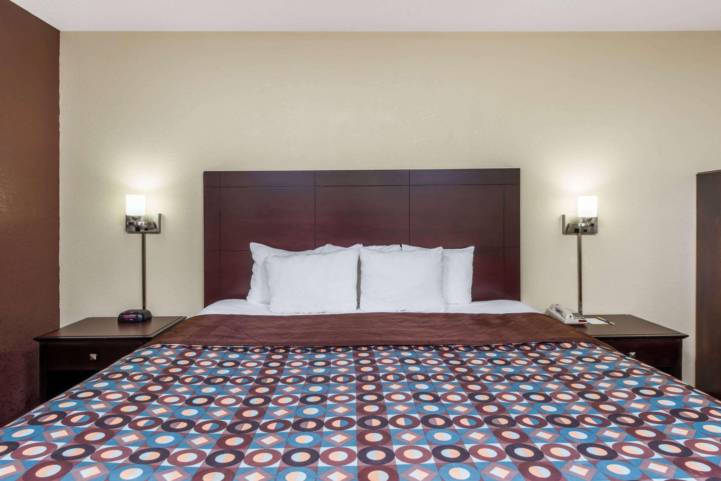Days Inn & Suites By Wyndham Casey Ngoại thất bức ảnh